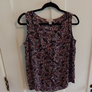 Sleeveless v-neck floral blouse